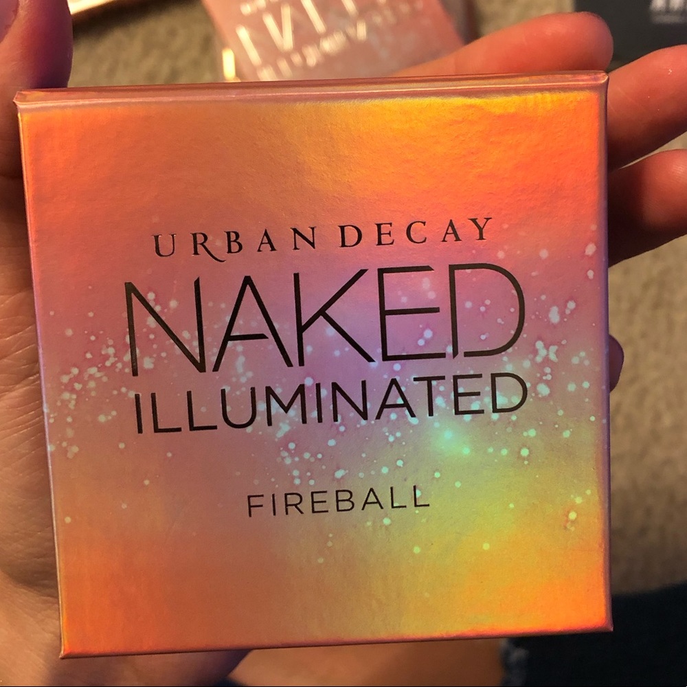 Urban decay shimmering powder